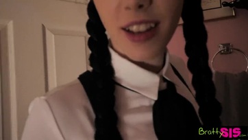 Féltestvérem ugrál a jó nagy faszomon Thumb