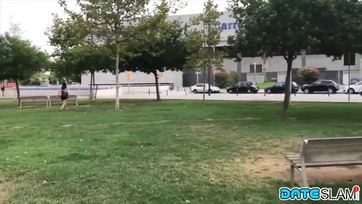 Apolonia Lapiedra a 18 esztendős latin tini megfektetve Thumb