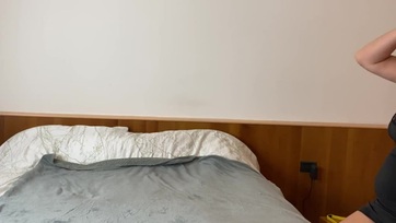 Szétdugtam a dúskeblű milf nevelő anyukámat míg az apám dolgozni volt Thumb