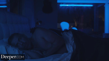 Megadta a kiscsöcsű vágottszemű suncinak azt, amire már oly régóta várt... Thumb