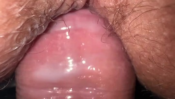 Farokra ültettem a cimborám szexi kis luvnyáját és ráejakuláltam a fehérneműjére Thumb