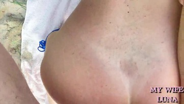 Popócskába kúratta magát a faszéhes érett punci a nagyfaszú kíváncsiskodó sráccal a vízparton Thumb