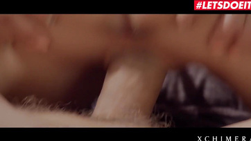 A sexy szőke magyar származású bébi kamálja a megdagadt bránert a kis punijában Thumb